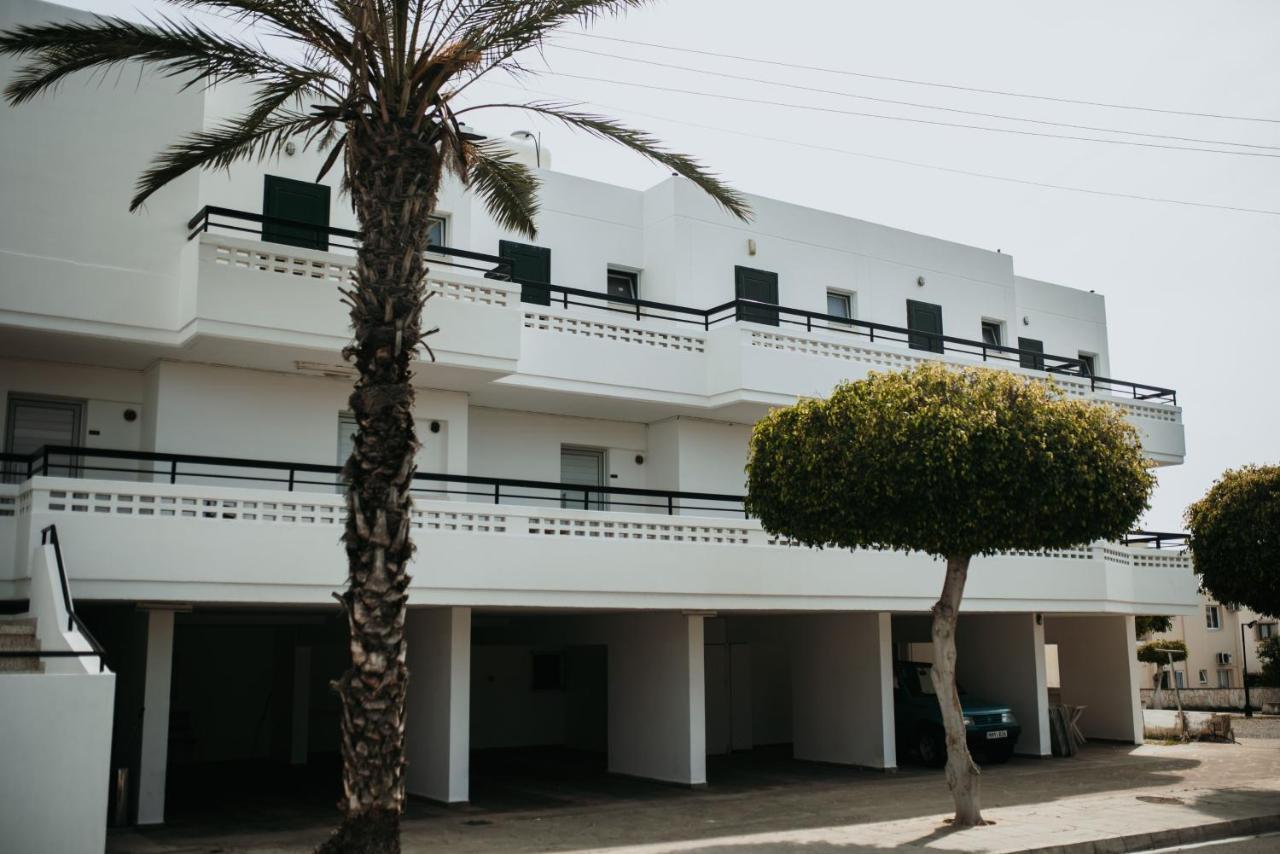 Ovis Hotel Apartments Ayia Napa Ngoại thất bức ảnh