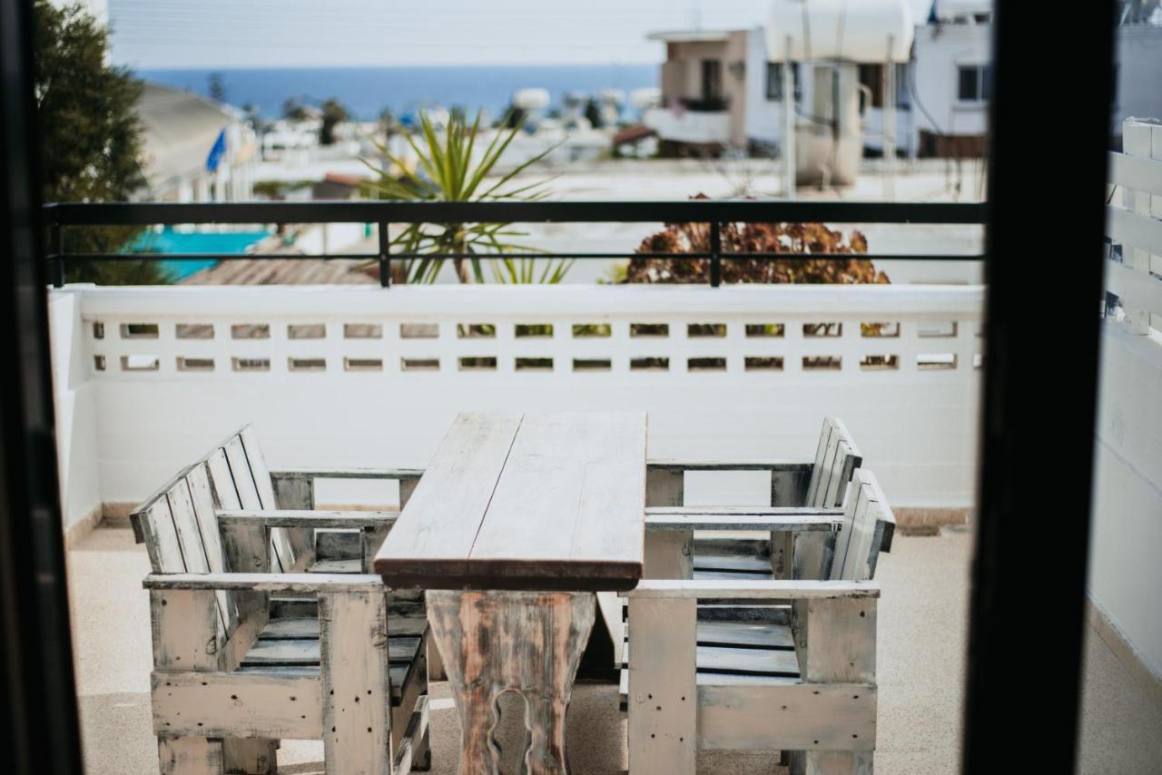 Ovis Hotel Apartments Ayia Napa Ngoại thất bức ảnh