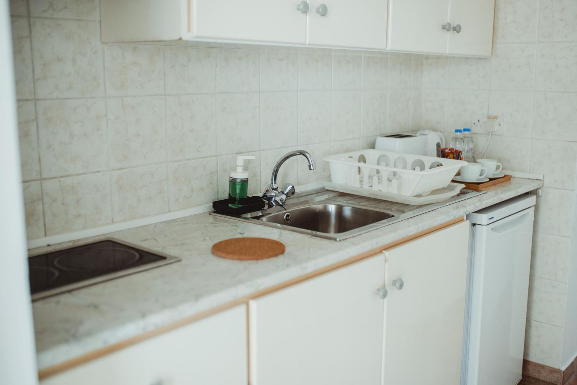 Ovis Hotel Apartments Ayia Napa Ngoại thất bức ảnh